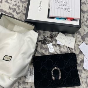 Gucci Wallet on Chain